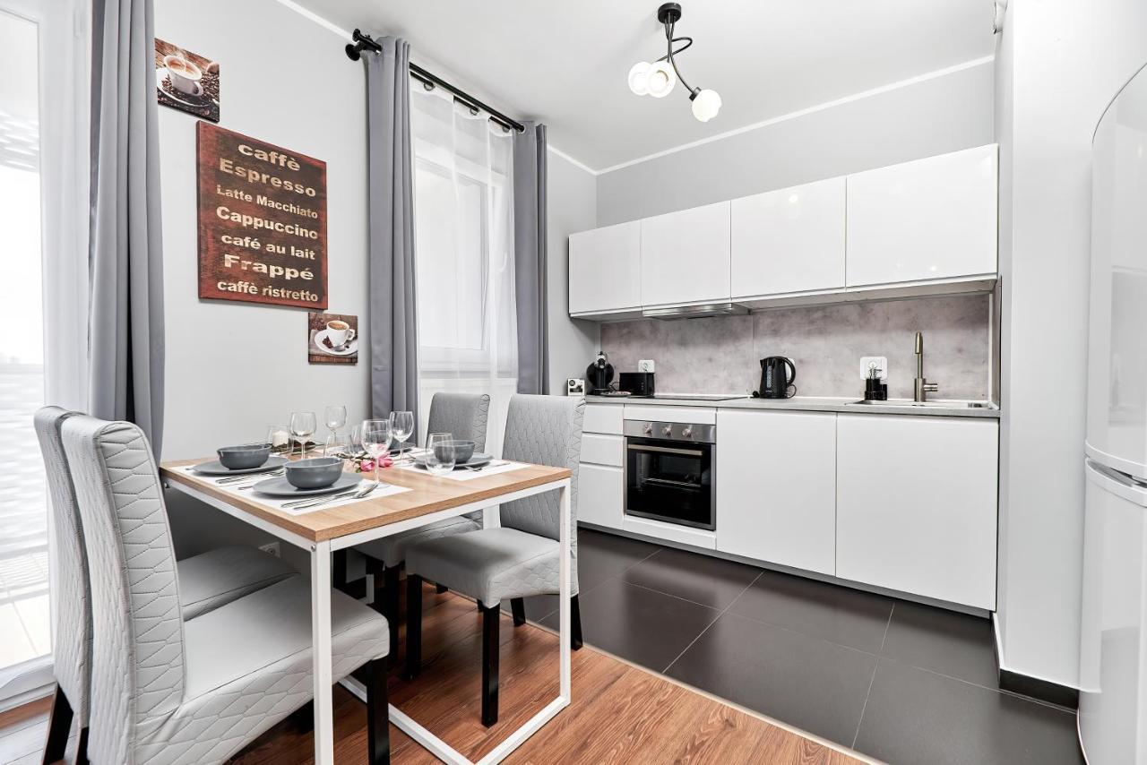 Apartment Wroclaw Sikorskiego With Free Garage By Renters Prestige Εξωτερικό φωτογραφία