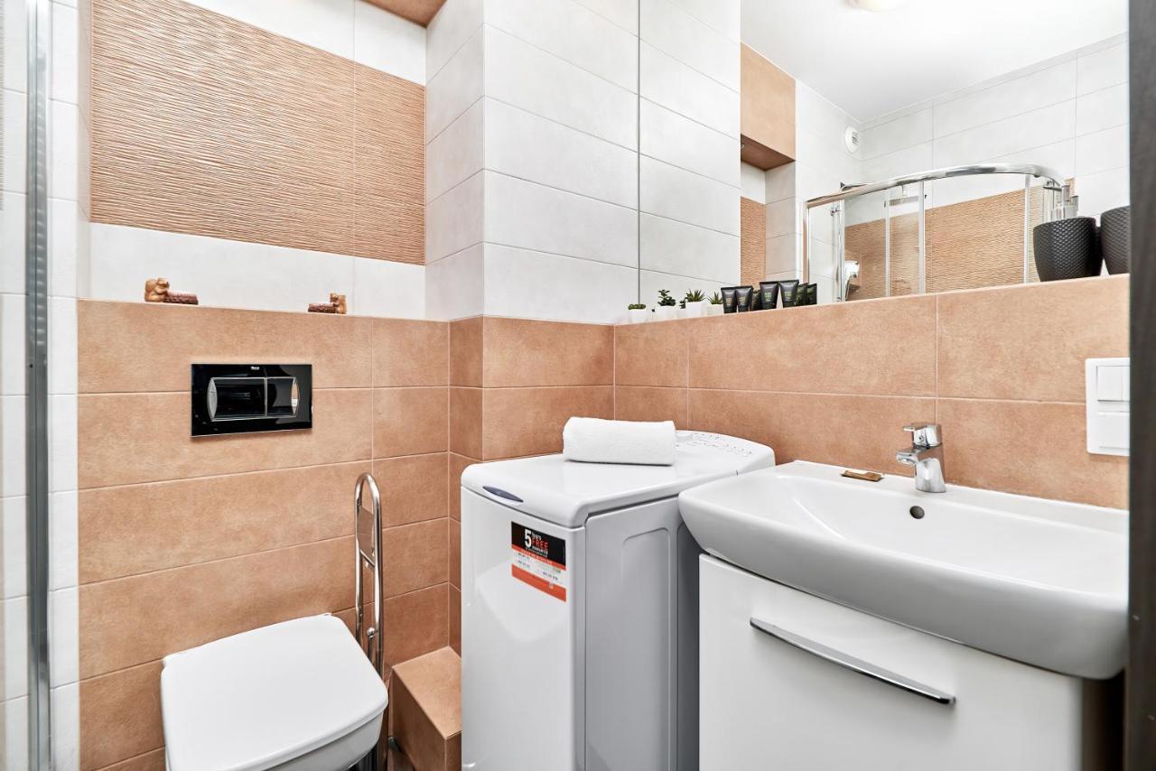 Apartment Wroclaw Sikorskiego With Free Garage By Renters Prestige Εξωτερικό φωτογραφία