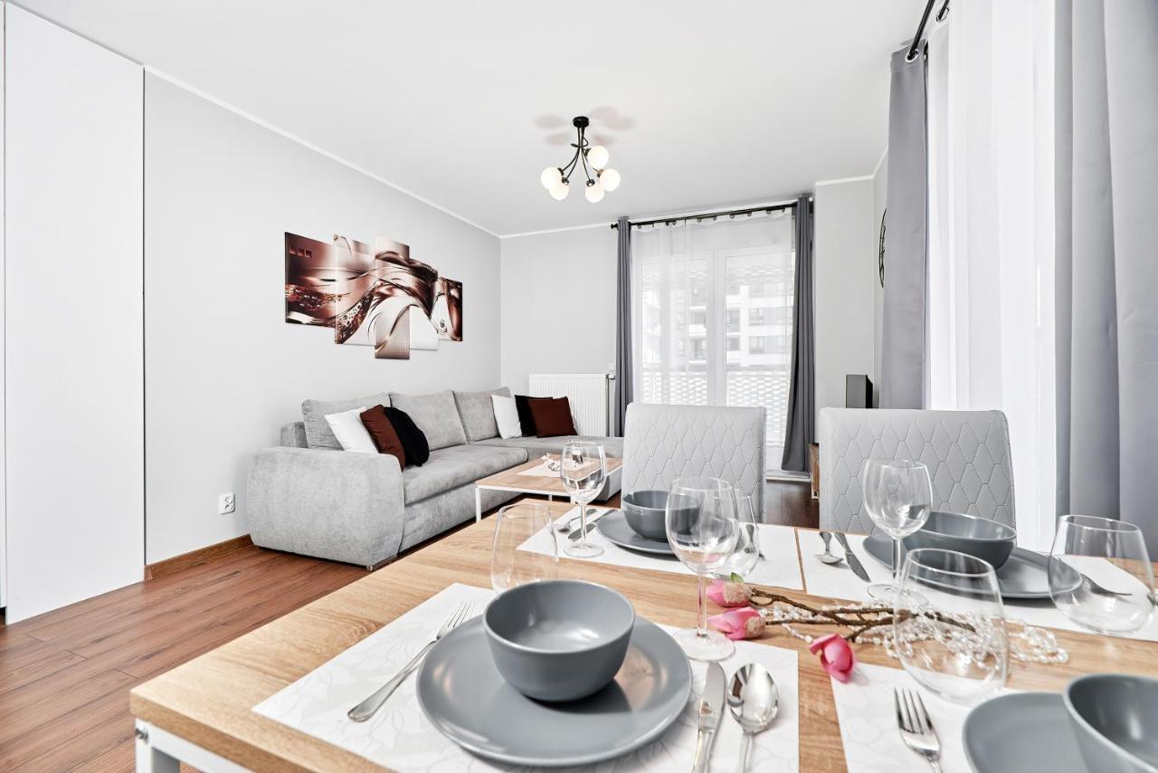 Apartment Wroclaw Sikorskiego With Free Garage By Renters Prestige Εξωτερικό φωτογραφία