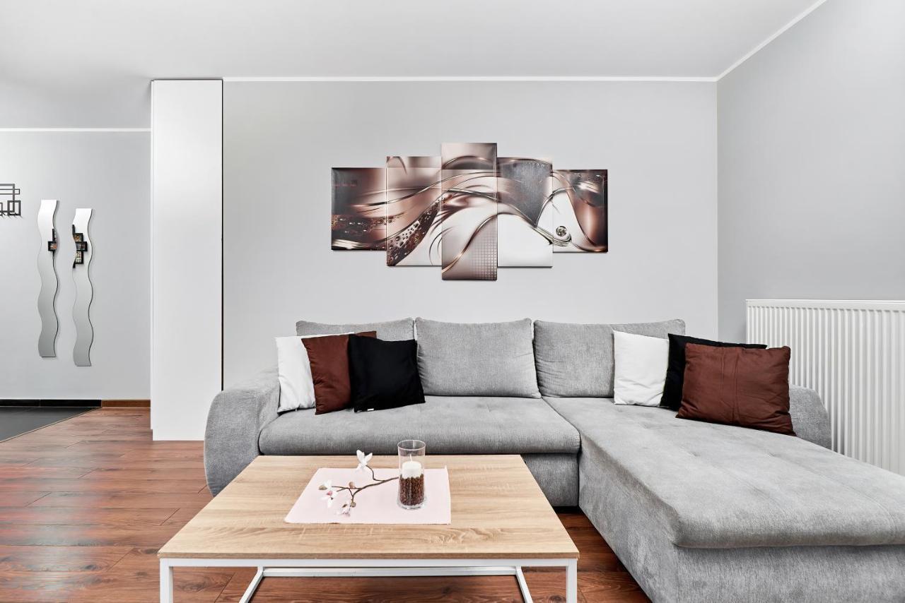 Apartment Wroclaw Sikorskiego With Free Garage By Renters Prestige Εξωτερικό φωτογραφία