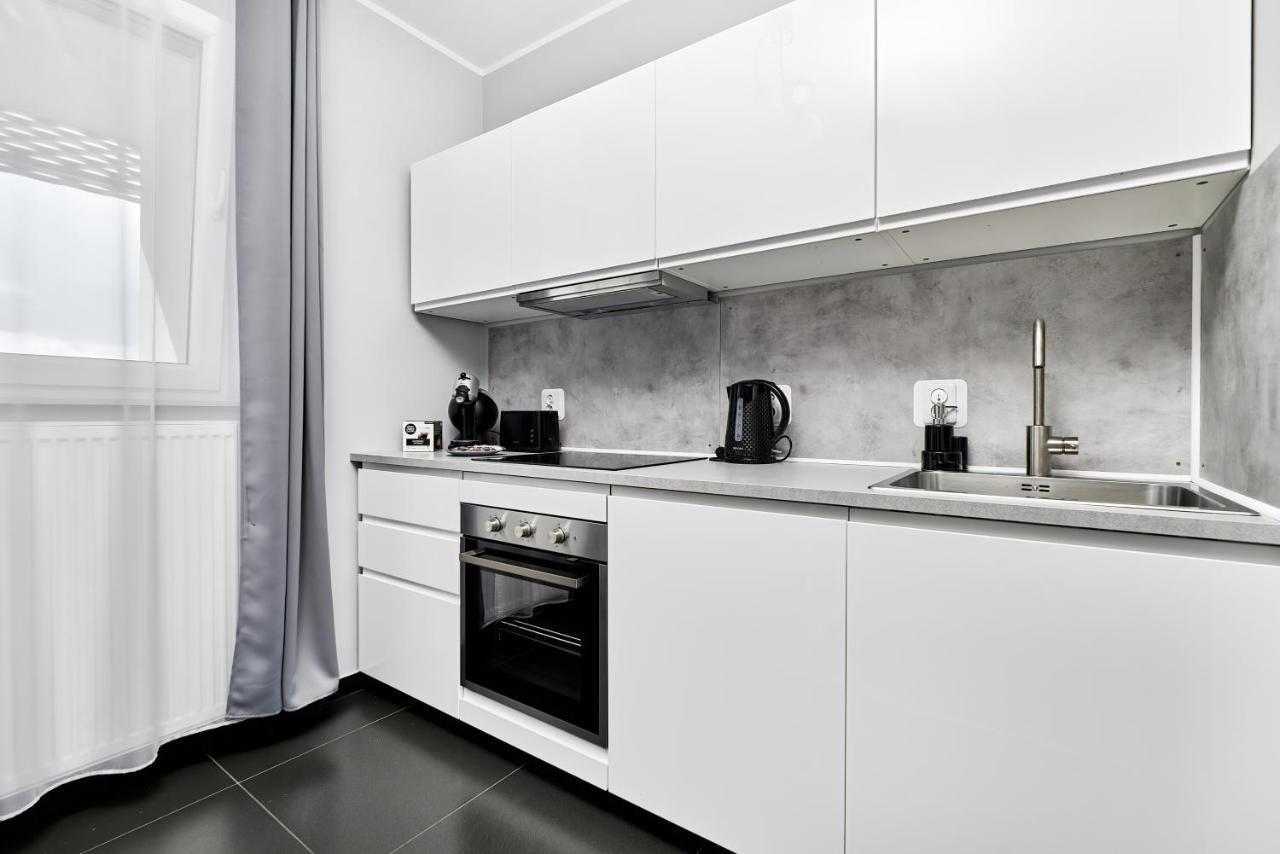 Apartment Wroclaw Sikorskiego With Free Garage By Renters Prestige Εξωτερικό φωτογραφία